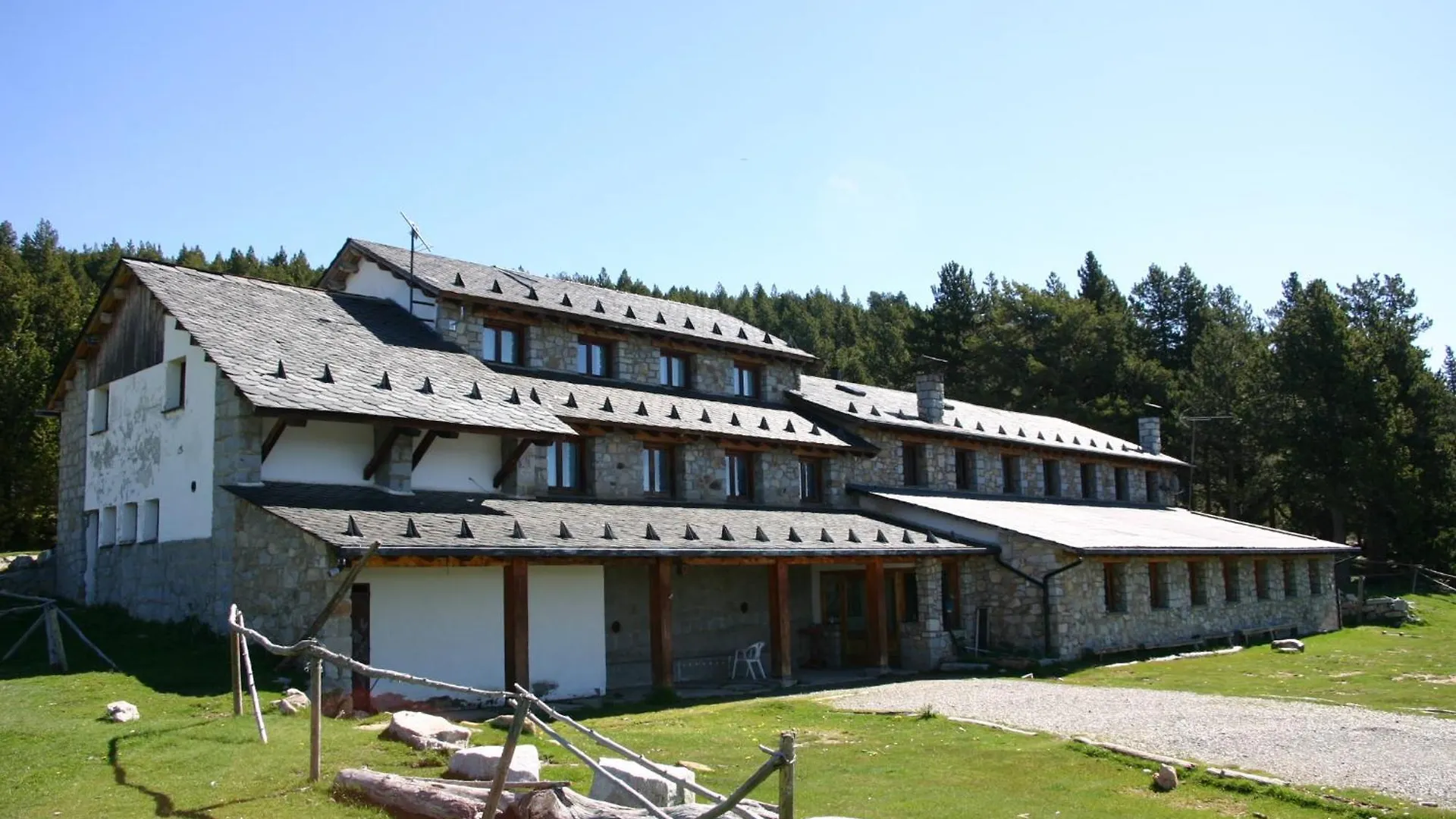Lles De Cerdanya Refugi Cap Del Rec旅舍 西班牙