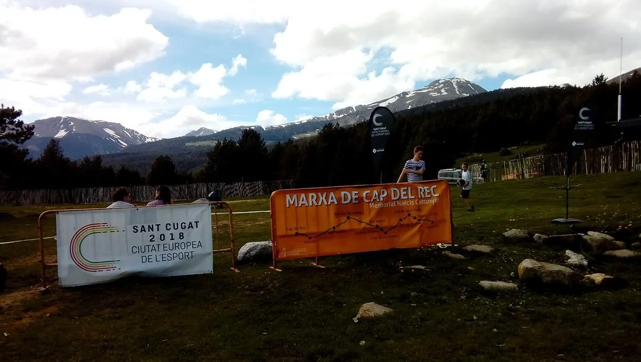 Lles De Cerdanya Refugi Cap Del Rec旅舍 旅馆 Lles De Cerdanya